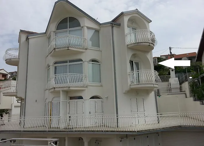 马捷公寓 * 特罗吉尔